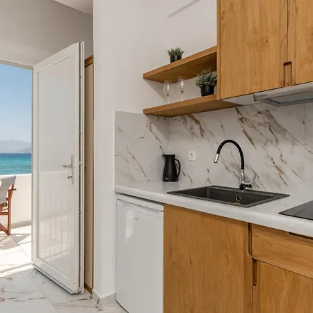 Ocean Whisper * Agia Anna (Naxos)